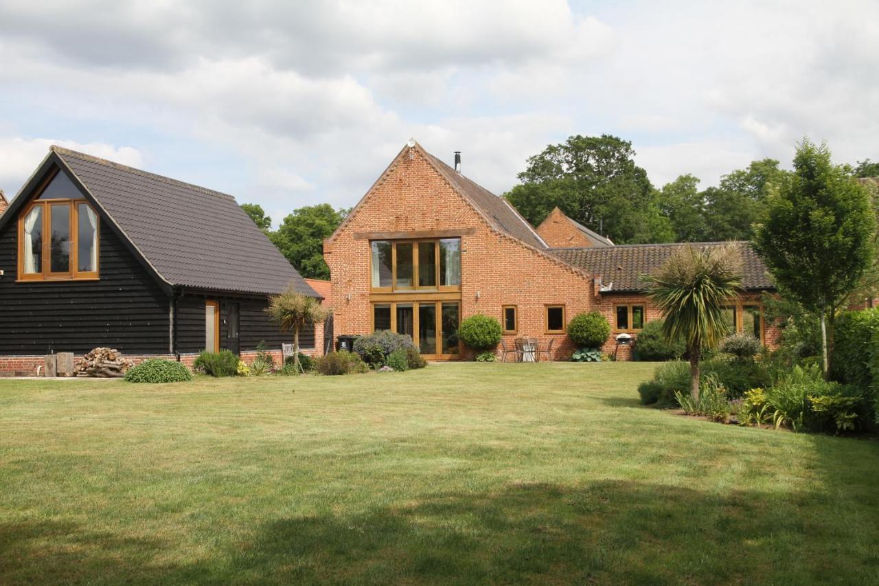 Superb Stokesby Barn Apartment - Norfolk Broads & Norwich Exterior photo
